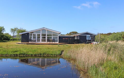 Allis - 400M from the Sea: Home, Cottage, Porch, Hardwood, Siding, Deck, Shade, Plank, Estate, Garden Buildings