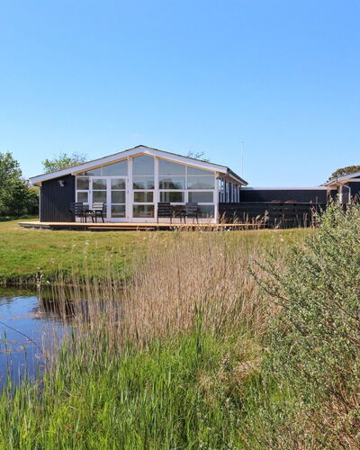 Allis - 400M from the Sea