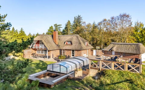 Romy - 3.5Km from the Sea: Grass, House, Roof, Home, Cottage, Shrub, Land Lot, Rural Area, Farmhouse, Groundcover