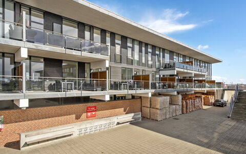 Theis - 100M from the Sea: Commercial Building, Apartment, Balcony, Headquarters, Daylighting, Aluminium