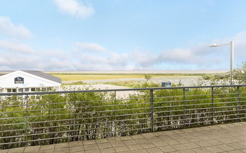 Theis - 100M from the Sea: Sky, Daytime, Cloud, Fence, Cumulus, Meteorological Phenomenon, Handrail, Walkway, Home Fencing