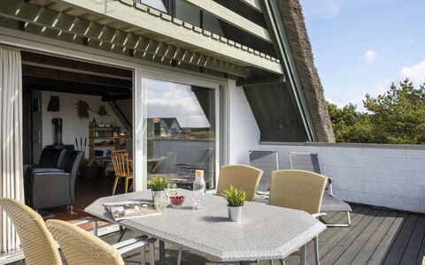 Thorbjörn - from the Sea: Architecture, Roof, Home, Composite Material, Daylighting, Siding, Driveway