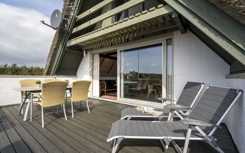 Thorbjörn - from the Sea: Architecture, Roof, Home, Composite Material, Daylighting, Siding, Driveway