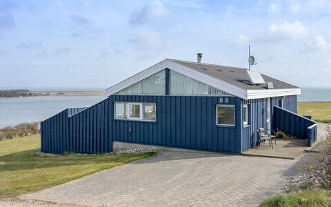 Rajna - 95M to the Fjord: House, Roof, Home, Cottage, Shed, Garden Buildings, Siding, Yard, Log Cabin, Hut