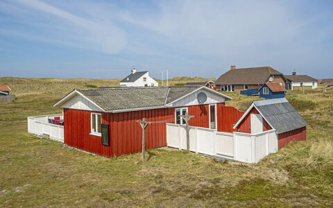 Hansen - 75M from the Sea: Wood, Roof, Architecture, Home, House, Cottage, Siding, Hardwood, Slope, Estate