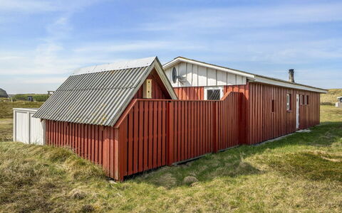 Hansen - 75M from the Sea: Wood, Roof, Architecture, Home, House, Cottage, Siding, Hardwood, Slope, Estate