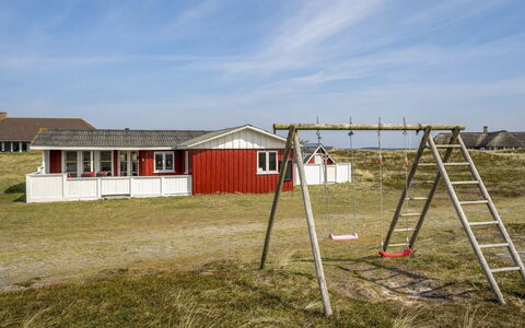 Hansen - 75M from the Sea: Wood, Roof, Architecture, Home, House, Cottage, Siding, Hardwood, Slope, Estate