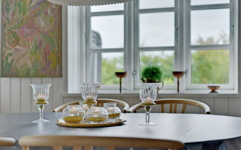Thorben - 3.5Km from the Sea: Interior Design, Chandelier, Furniture, Dining Room, Ceiling, Kitchen & Dining Room Table, Serveware, Light Fixture, Dishware, Natural Material