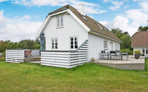 Thorben - 3.5Km from the Sea: Building, House, Wood, Home, Roof, Cottage, Residential Area, Shrub, Architecture