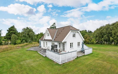 Thorben - 3.5Km from the Sea