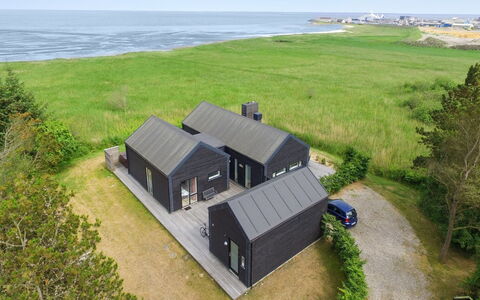 Rudolf - 95M from the Sea: Plant Community, Sunlight, Herbaceous Plant, Garden, Plantation, Agriculture, Farm