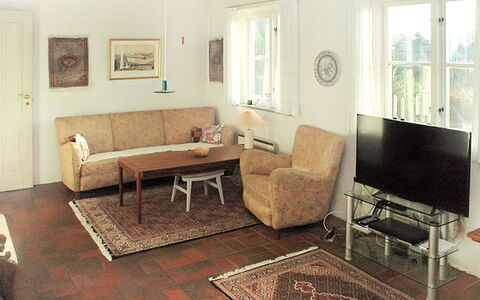 Zuzan - 500M from the Sea: House, Roof, Home, Cottage, Shed, Garden Buildings, Siding, Yard, Log Cabin, Hut