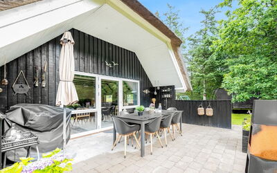 Arttu - 2.4Km from the Sea
