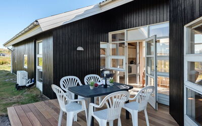 Janni - 250M from the Sea