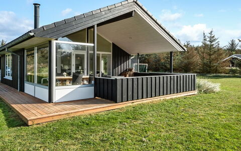 Faye - 600M from the Sea: House, Roof, Home, Cottage, Shed, Garden Buildings, Siding, Yard, Log Cabin, Hut