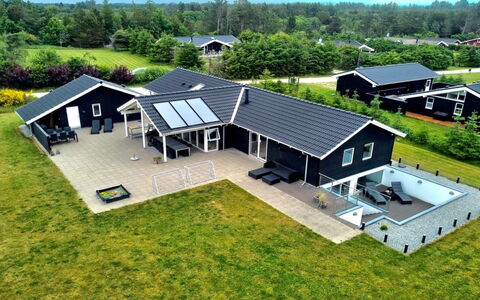 Ancel - 1.7Km from the Sea: Swimming Pool, Outdoor Furniture, Furniture, Resort, Flagstone, Eco Hotel, Shade, Chair, Leisure, Estate