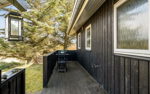 Gerwer - 700M from the Sea: Cottage, Shed, Hut, Farmhouse, Prairie, Shack, Barn, Log Cabin, Garden Buildings