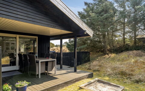 Gerwer - 700M from the Sea: Cottage, Shed, Hut, Farmhouse, Prairie, Shack, Barn, Log Cabin, Garden Buildings
