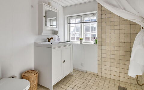 Iivari - 1.5Km from the Sea: Flooring, Floor, Plumbing Fixture, Wall, Interior Design, Bathroom, Ceiling, Sink, Plumbing, Tile