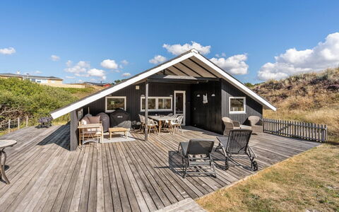 Aivi - 700M from the Sea: Wood, Cottage, Hardwood, Plank, Wood Stain, Garden Buildings, Design, Yard, Log Cabin, Backyard
