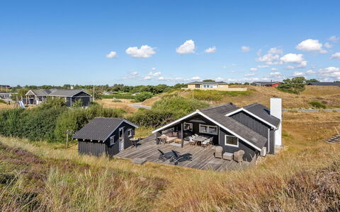Aivi - 700M from the Sea: Wood, Cottage, Hardwood, Plank, Wood Stain, Garden Buildings, Design, Yard, Log Cabin, Backyard