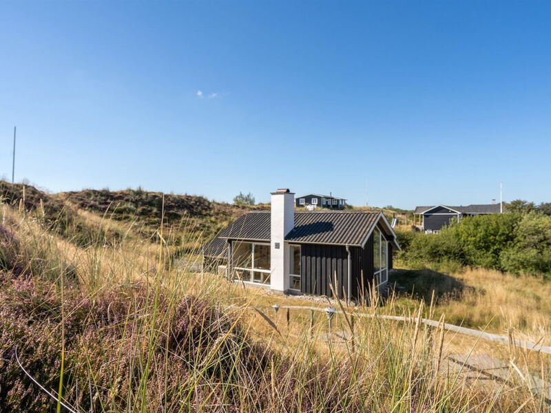 Aivi - 700M from the Sea