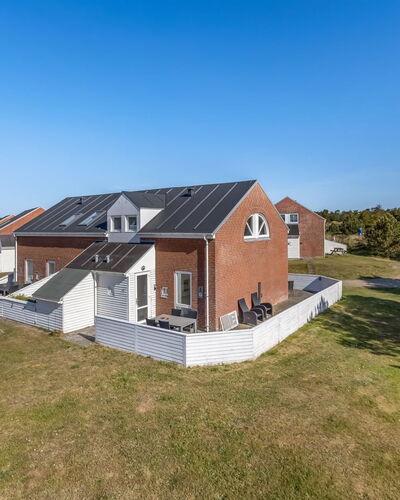 Niilo - 1.7Km from the Sea
