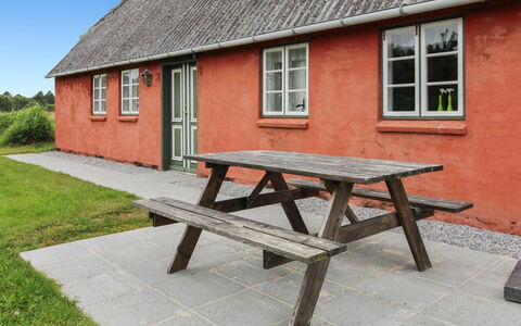 Eduard - 4.3Km from the Sea: House, Roof, Home, Cottage, Shed, Garden Buildings, Siding, Yard, Log Cabin, Hut