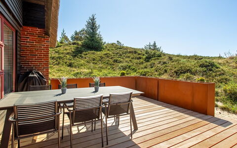Grita - 500M from the Sea: Plant Community, Sunlight, Herbaceous Plant, Garden, Plantation, Agriculture, Farm