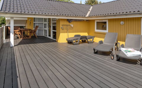 Euphemia - 900M from the Sea: Roof, House, Home, Cottage, Siding, Estate, Driveway, Garden Buildings, Yard, Shed