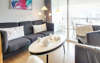 Thoni - 200M from the Sea