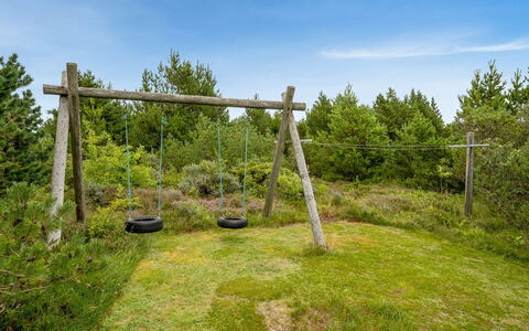 Pasi - 1.2Km from the Sea: Grass, Grassland, Land Lot, Plant Community, Plain, Pasture, Meadow, Garden, Landscaping
