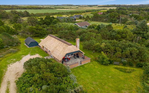 Pasi - 1.2Km from the Sea: Cottage, Shed, Hut, Farmhouse, Prairie, Shack, Barn, Log Cabin, Garden Buildings