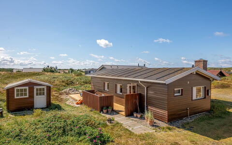 Evelin - from the Sea: Grass, Roof, House, Cottage, Home, Rural Area, Architecture, Land Lot, Plain, Human Settlement