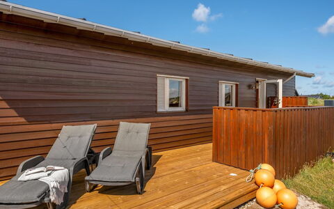 Evelin - from the Sea: Wood, Hardwood, Wood Stain, Plank, Wood Flooring, Deck, Composite Material, Cottage, Siding, Plywood