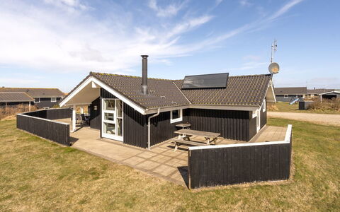 Hildegunda - 950M from the Sea: 