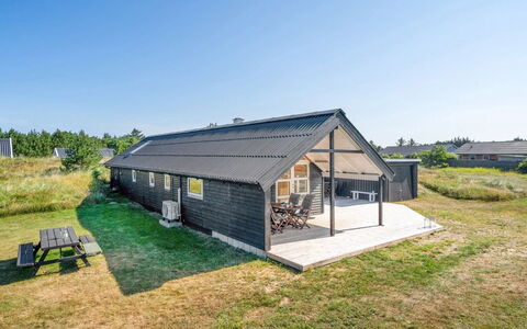 Tameran - 700M from the Sea: Cottage, Shed, Hut, Farmhouse, Prairie, Shack, Barn, Log Cabin, Garden Buildings