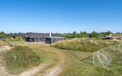 Tameran - 700M from the Sea: Cottage, Shed, Hut, Farmhouse, Prairie, Shack, Barn, Log Cabin, Garden Buildings