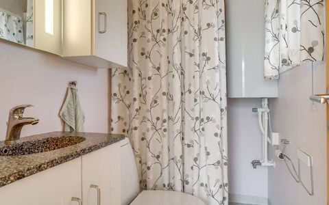 Stener - 250M from the Sea: Plumbing Fixture, Bathroom, Interior Design, Flooring, Floor, Bathroom Sink, Plumbing, Tap, Shower Curtain, Toilet