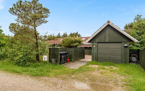 Heggi - 900M from the Sea: Shrub, House, Home, Roof, Land Lot, Cottage, Rural Area, Garden, Driveway, Shade