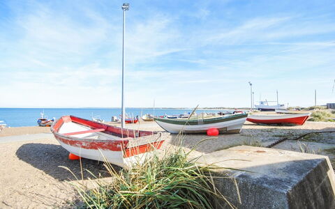 Suncica - 700M from the Sea: Home, Residential Area, House, Cottage, Roof, Land Lot, Siding, Garden, Estate, Lawn