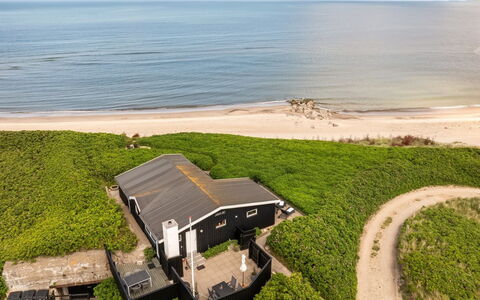 Legolas - 50M from the Sea: Landscape, Land Lot, Home, Coast, Coastal And Oceanic Landforms, Cottage, Sea, Shore, Estate, Ocean