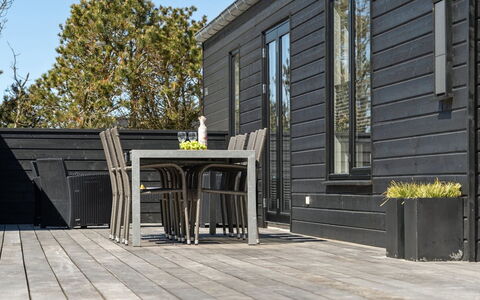 Helli - 650M from the Sea: Cottage, Shed, Hut, Farmhouse, Prairie, Shack, Barn, Log Cabin, Garden Buildings