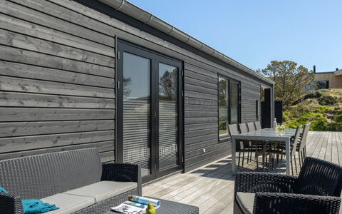 Helli - 650M from the Sea: Cottage, Shed, Hut, Farmhouse, Prairie, Shack, Barn, Log Cabin, Garden Buildings