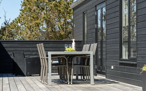 Helli - 650M from the Sea: Cottage, Shed, Hut, Farmhouse, Prairie, Shack, Barn, Log Cabin, Garden Buildings