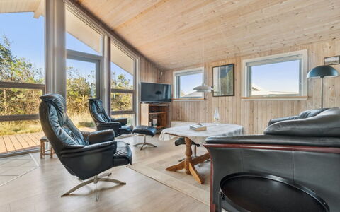 Øde - 350M from the Sea: Cottage, Shed, Hut, Farmhouse, Prairie, Shack, Barn, Log Cabin, Garden Buildings