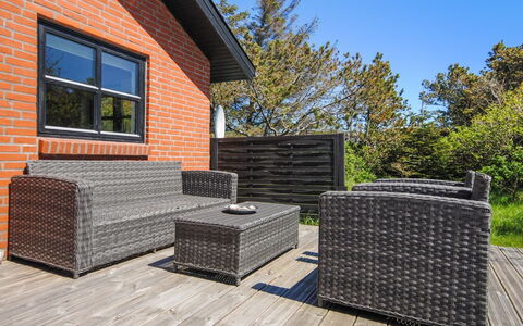 Duco - 300M from the Sea: Roof, House, Home, Cottage, Door, Siding, Deck, Porch, Plank, Hardwood