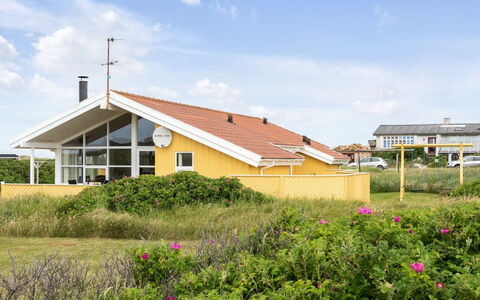 Ritte - 200M from the Sea: Wood, Home, Porch, Deck, Hardwood, Roof, Wood Stain, Wood Flooring, Eco Hotel