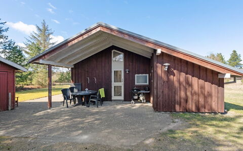 Herwarth - 3.3Km from the Sea: Roof, House, Home, Cottage, Siding, Estate, Driveway, Garden Buildings, Yard, Shed