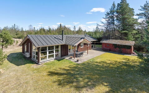 Herwarth - 3.3Km from the Sea: Roof, House, Home, Cottage, Siding, Estate, Driveway, Garden Buildings, Yard, Shed